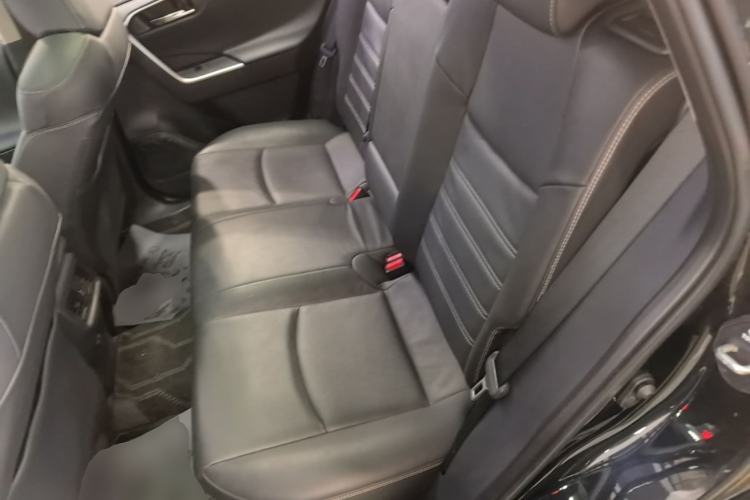 Used Toyota RAV4 2023 2.0L CVT Two-Wheel Drive Fashion Plus Edition Left Rear Seat