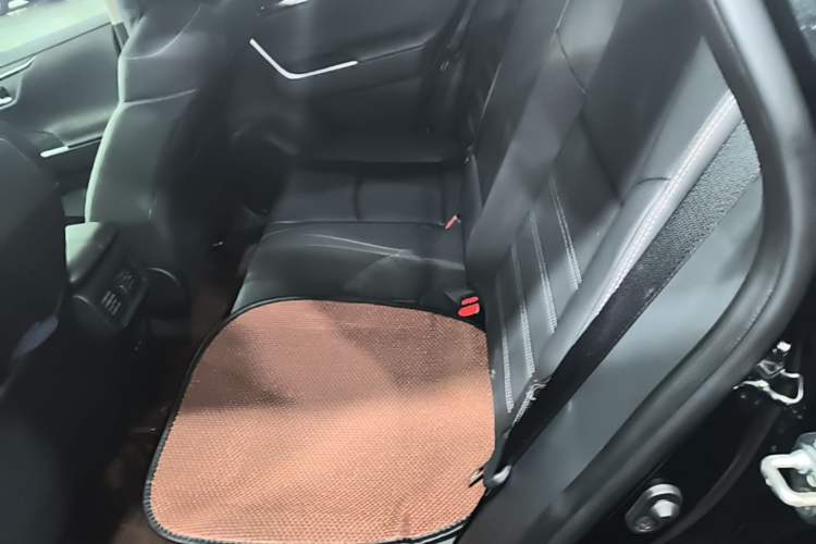 Used Toyota RAV4 2023 Dual-Engine 2.5L E-CVT Two-Wheel Drive Elite Plus Edition Left Rear Seat