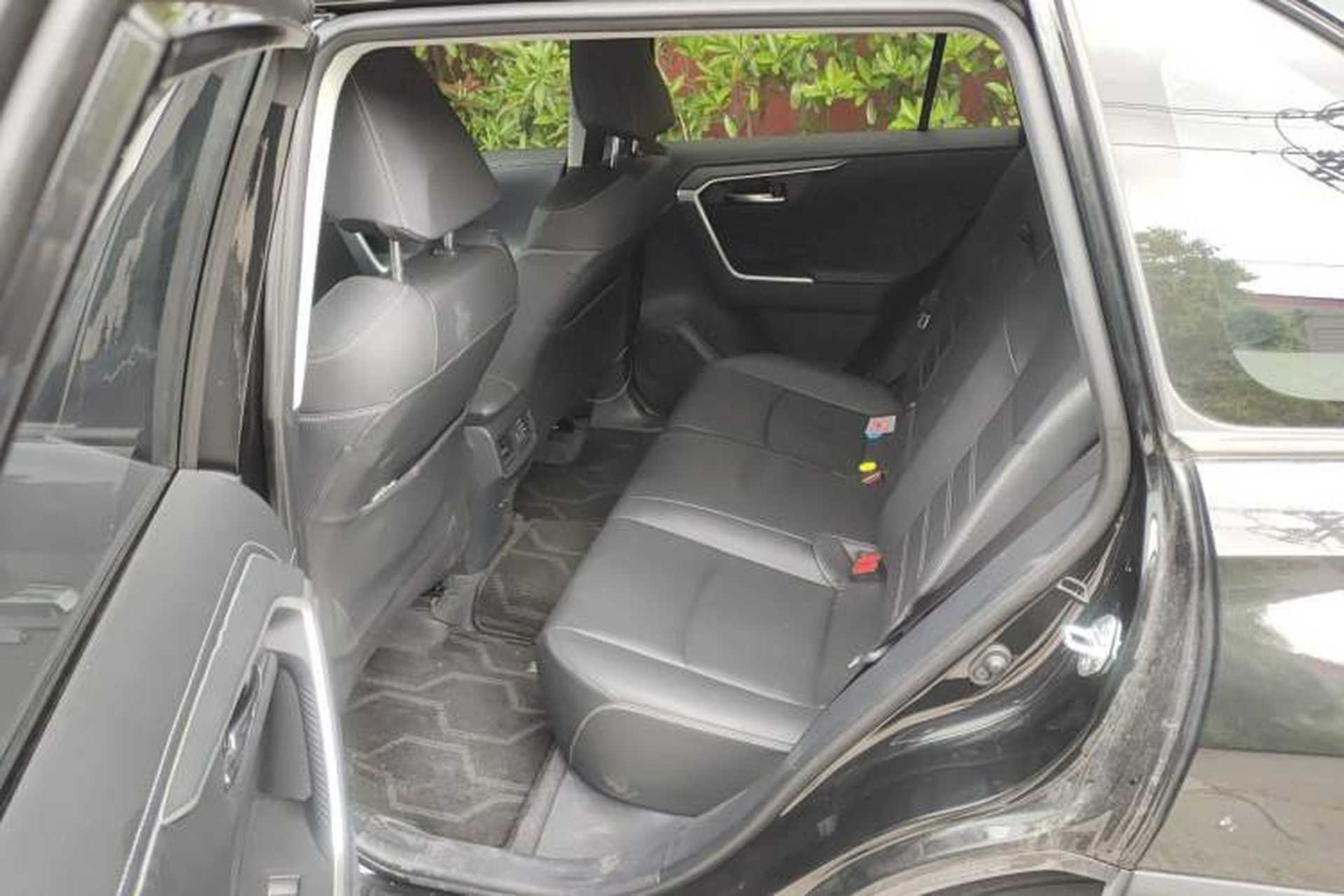 Used Toyota RAV4 2023 2.0L CVT Two-Wheel Drive Fashion Plus Edition Left Rear Seat