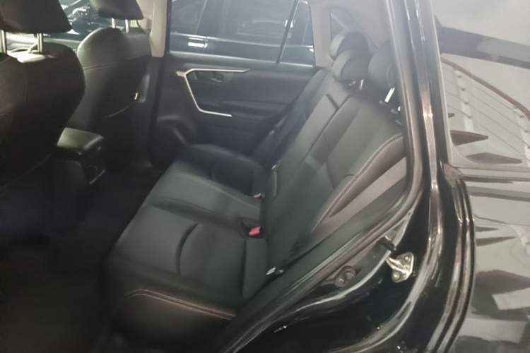Used Toyota RAV4 2023 2.0L CVT Two-Wheel Drive Urban Edition Left Rear Seat