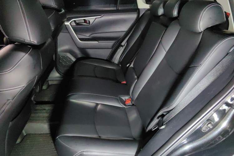 Used Toyota RAV4 2023 2.0L CVT Two-Wheel Drive Urban Edition Left Rear Seat