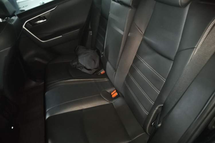 Used Toyota RAV4 2023 2.0L CVT Two-Wheel Drive Fashion Plus Edition Left Rear Seat