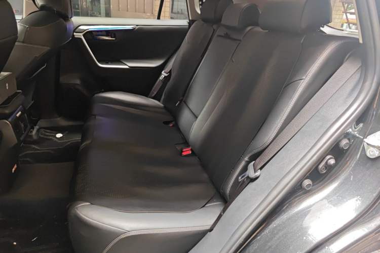 Used Toyota RAV4 2023 2.0L CVT Two-Wheel Drive Fashion Plus Edition Left Rear Seat