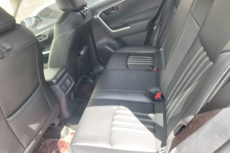 Used Toyota RAV4 2023 2.0L CVT Two-Wheel Drive Urban Edition Left Rear Seat