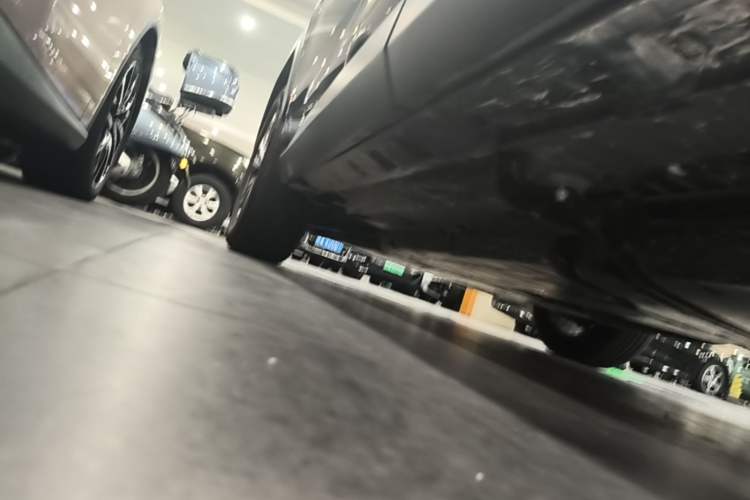 Used Toyota RAV4 2023 Dual-Engine 2.5L E-CVT Two-Wheel Drive Elite Plus Edition Left Side Sill