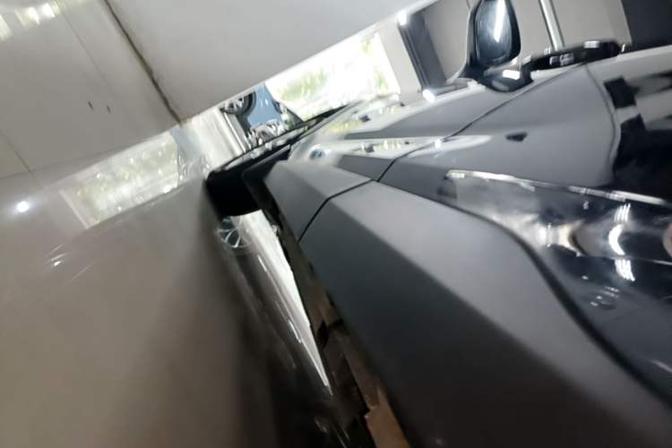 Used Toyota RAV4 2023 2.0L CVT Two-Wheel Drive Urban Edition Left Side Sill