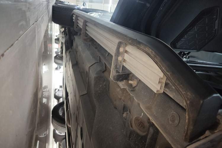 Used Toyota RAV4 2023 2.0L CVT Two-Wheel Drive Fashion Plus Edition Left Side Sill