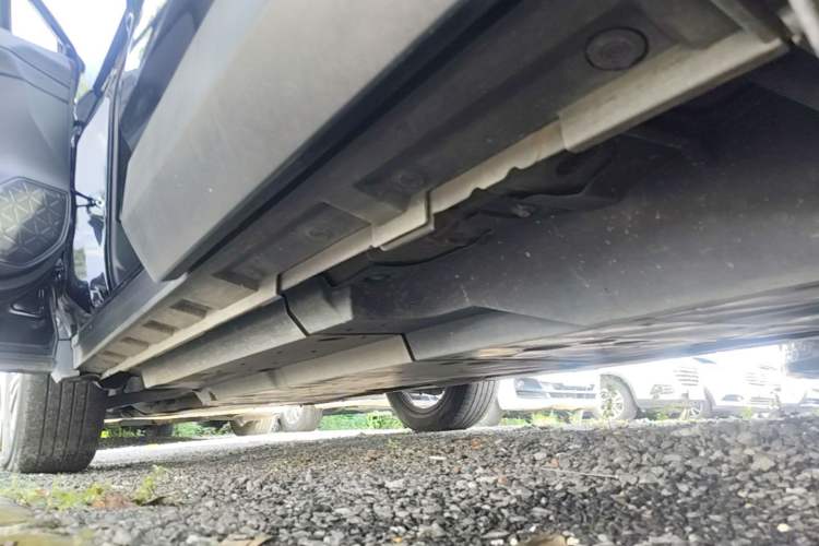 Used Toyota RAV4 2023 2.0L CVT Two-Wheel Drive Fashion Plus Edition Left Side Sill