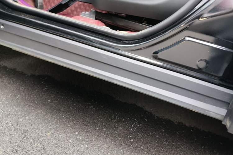 Used Toyota RAV4 2023 Dual-Motor 2.5L E-CVT Two-Wheel Drive Elite Edition Left Side Sill