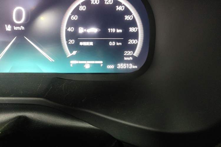 Used Toyota RAV4 2023 Dual-Motor 2.5L E-CVT Two-Wheel Drive Elite Edition Odometer Close Up