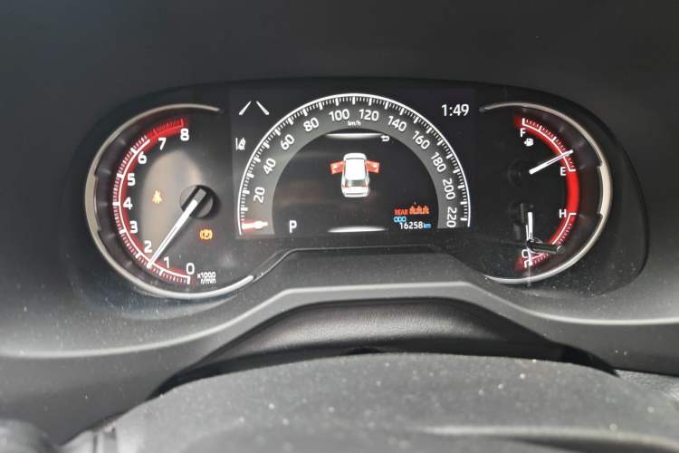 Used Toyota RAV4 2023 2.0L CVT Two-Wheel Drive Fashion Edition Odometer Close Up