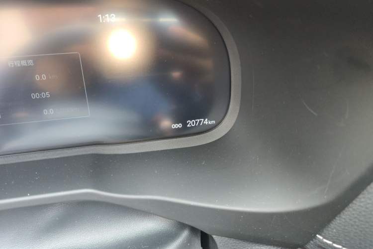 Used Toyota RAV4 2023 2.0L CVT Two-Wheel Drive Fashion Plus Edition Odometer Close Up
