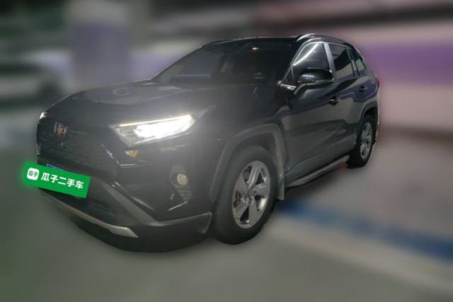Used Toyota RAV4 2023 2.0L CVT Two-Wheel Drive Fashion Edition