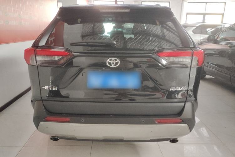 Used Toyota RAV4 2023 2.0L CVT Two-Wheel Drive Fashion Plus Edition Rear