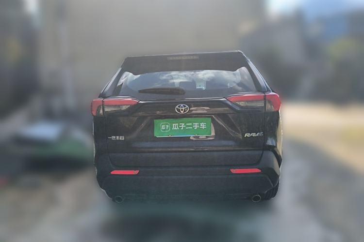 Used Toyota RAV4 2023 2.0L CVT Two-Wheel Drive Fashion Edition Rear