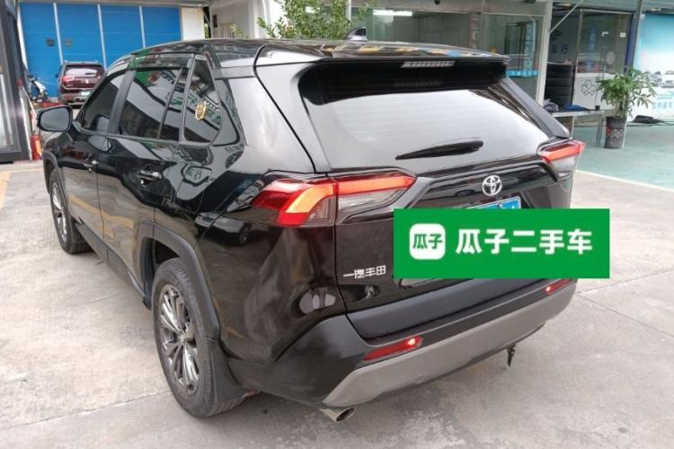 Used Toyota RAV4 2023 2.0L CVT Two-Wheel Drive Fashion Edition Rear Left 45 Deg