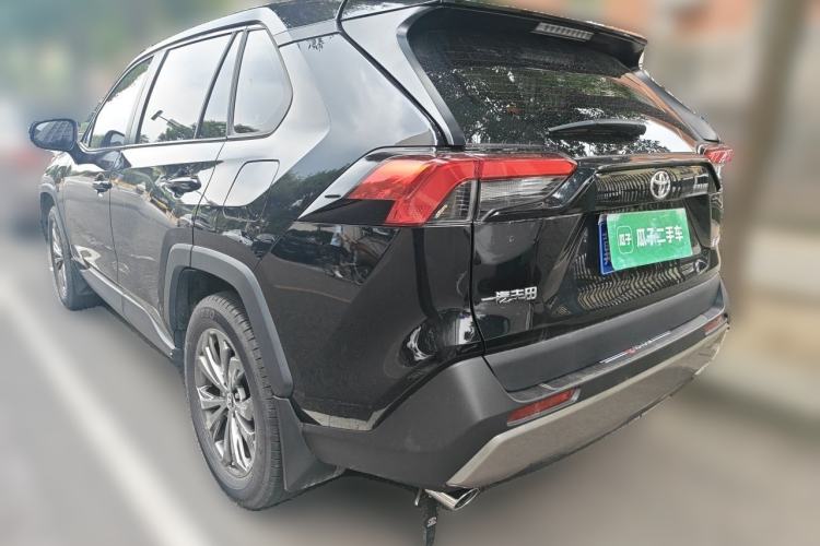 Used Toyota RAV4 2023 2.0L CVT Two-Wheel Drive Fashion Edition Rear Left 45 Deg