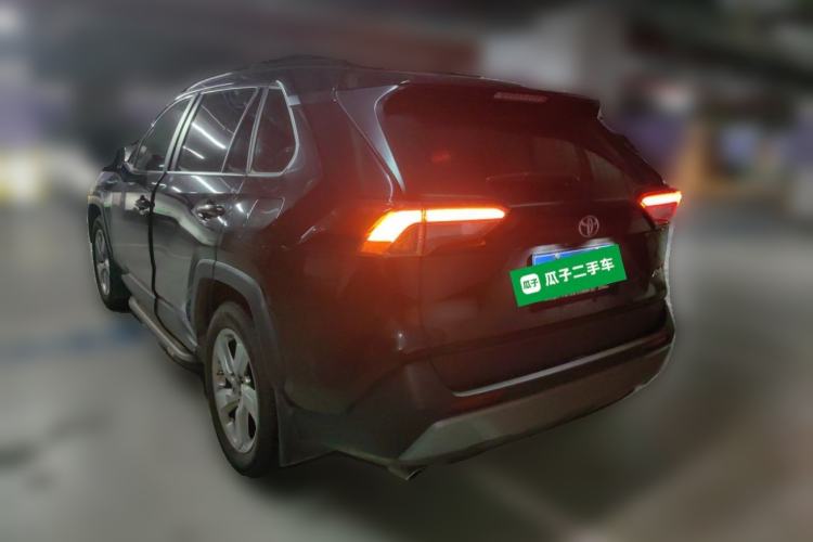 Used Toyota RAV4 2023 2.0L CVT Two-Wheel Drive Fashion Edition Rear Left 45 Deg