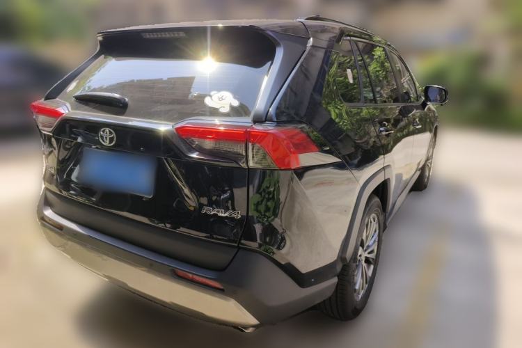 Used Toyota RAV4 2023 2.0L CVT Two-Wheel Drive Fashion Edition Rear Right 45 Deg