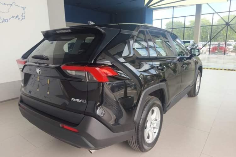 Used Toyota RAV4 2023 2.0L CVT Two-Wheel Drive Urban Edition Rear Right 45 Deg