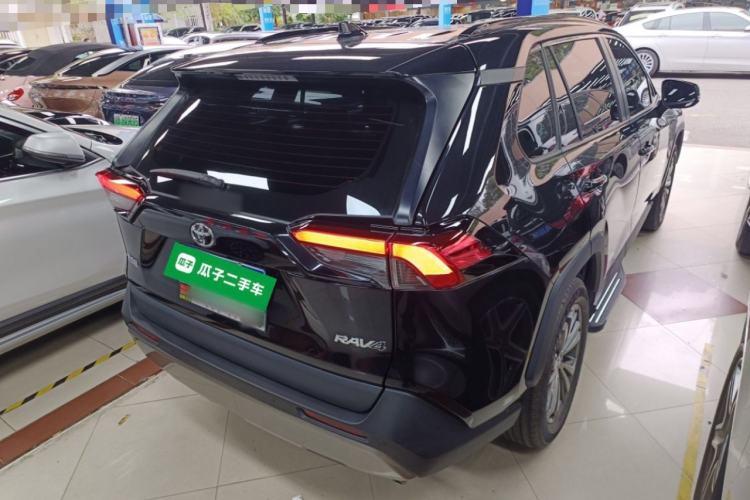 Used Toyota RAV4 2023 2.0L CVT Two-Wheel Drive Fashion Plus Edition Rear Right 45 Deg
