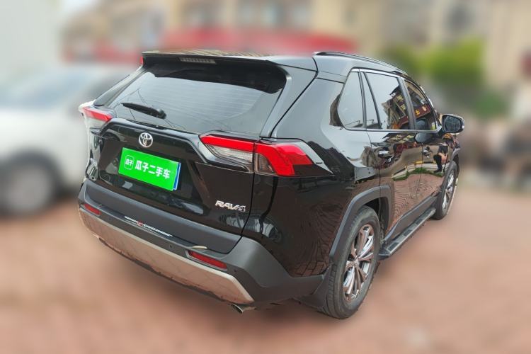 Used Toyota RAV4 2023 2.0L CVT Two-Wheel Drive Fashion Plus Edition Rear Right 45 Deg