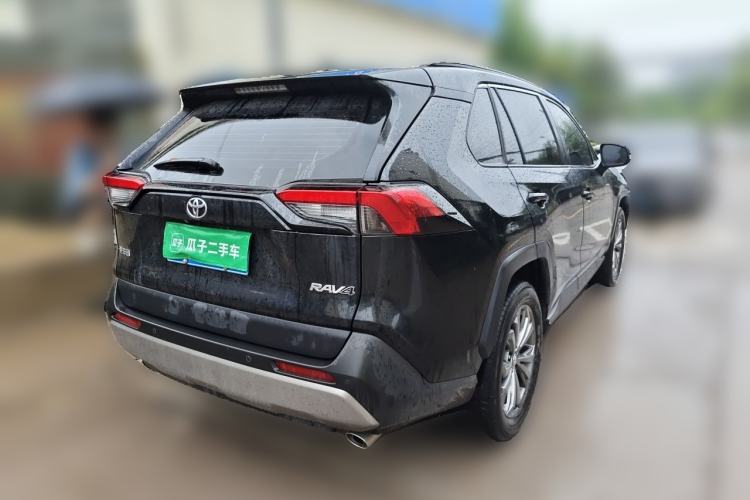 Used Toyota RAV4 2023 2.0L CVT Two-Wheel Drive Fashion Plus Edition Rear Right 45 Deg