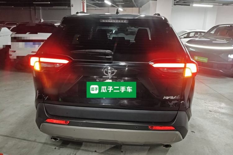 Used Toyota RAV4 2023 2.0L CVT Two-Wheel Drive Fashion Plus Edition Rear