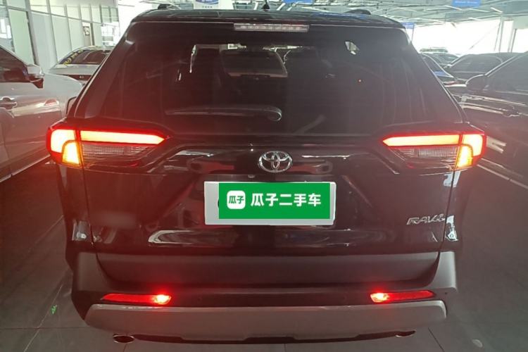 Used Toyota RAV4 2023 2.0L CVT Two-Wheel Drive Fashion Plus Edition Rear