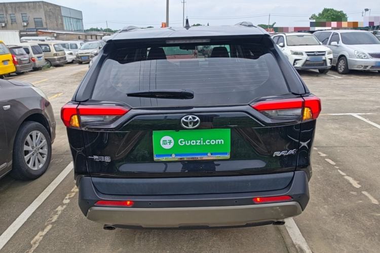 Used Toyota RAV4 2023 2.0L CVT Two-Wheel Drive Fashion Plus Edition Rear