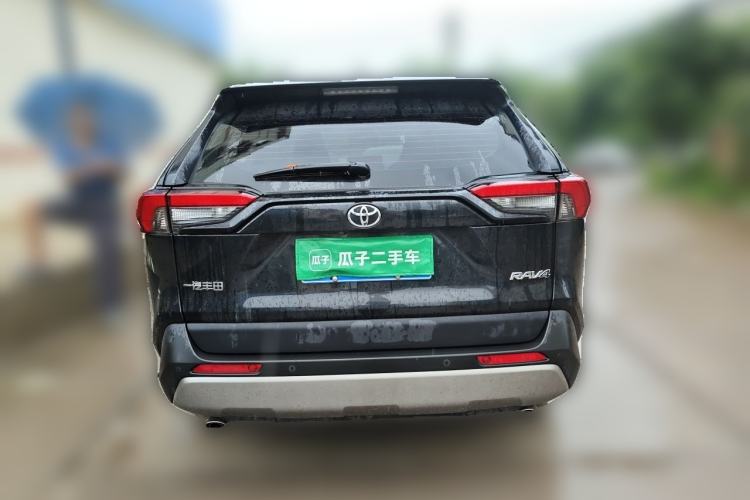 Used Toyota RAV4 2023 2.0L CVT Two-Wheel Drive Fashion Plus Edition Rear
