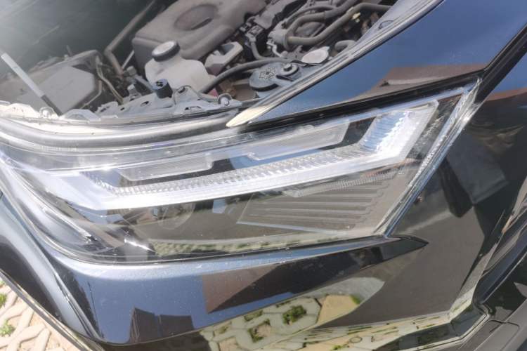 Used Toyota RAV4 2023 Dual-Engine 2.5L E-CVT Two-Wheel Drive Elite Plus Edition Right Front Headlight