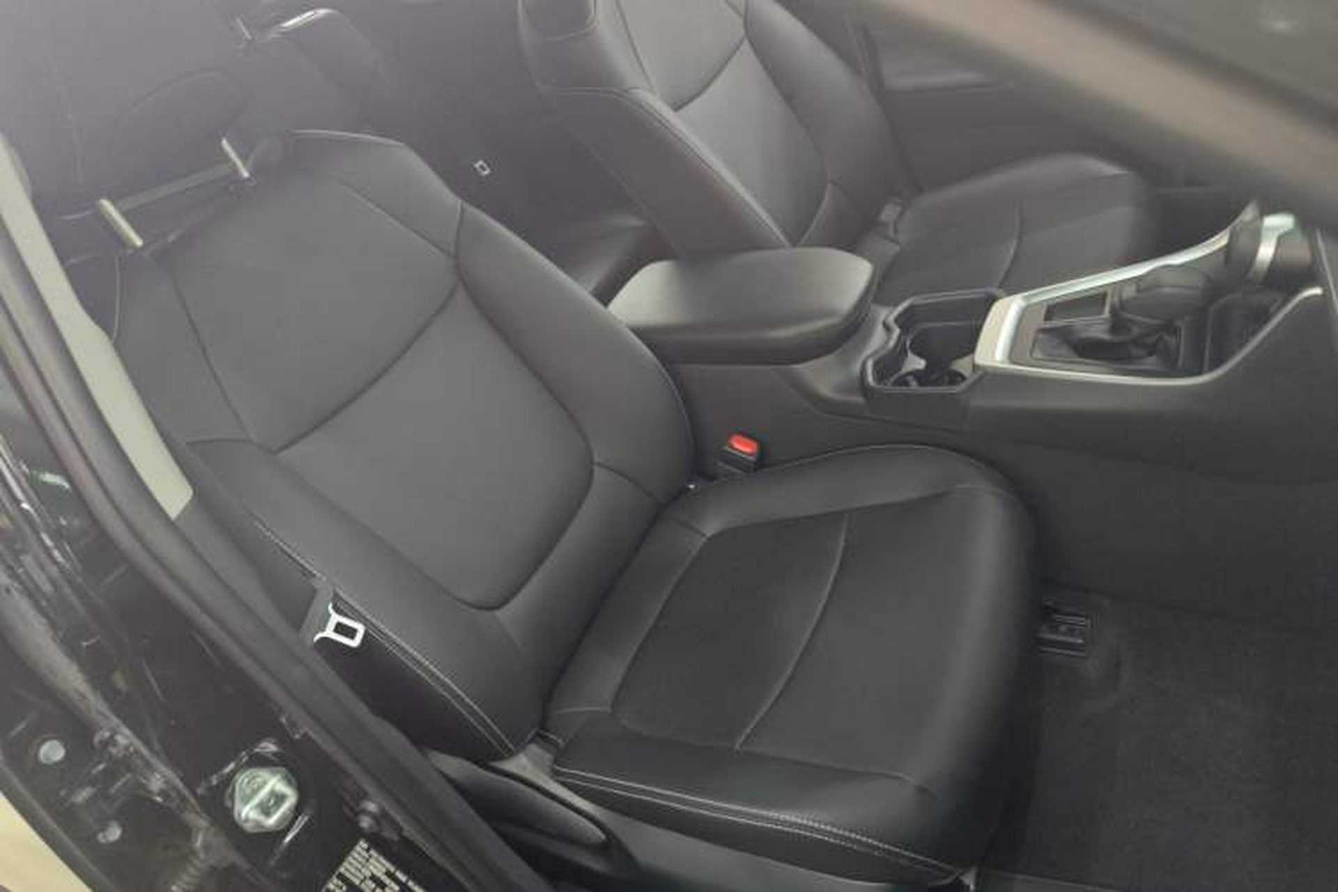 Used Toyota RAV4 2023 2.0L CVT Two-Wheel Drive Urban Edition Right Front Seat