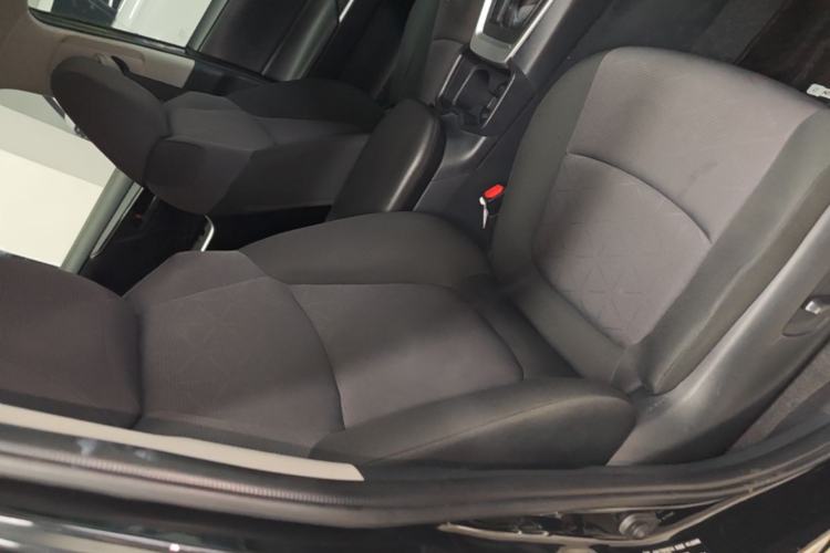 Used Toyota RAV4 2023 2.0L CVT Two-Wheel Drive Fashion Edition Right Front Seat