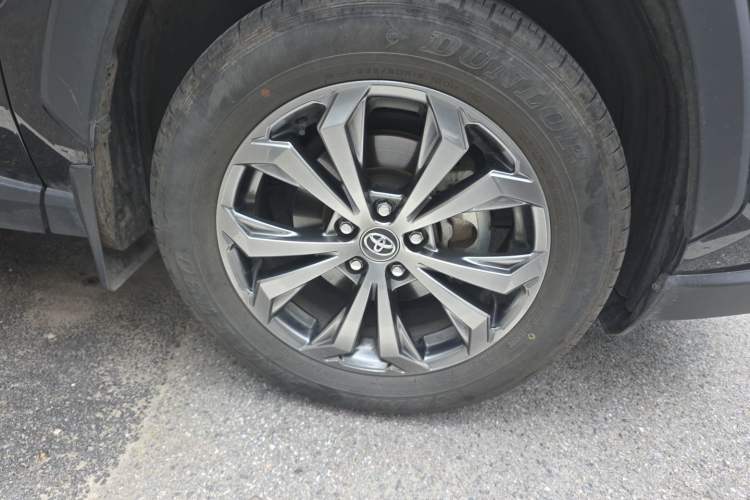 Used Toyota RAV4 2023 2.0L CVT Two-Wheel Drive Fashion Plus Edition Right Front Wheel Hub