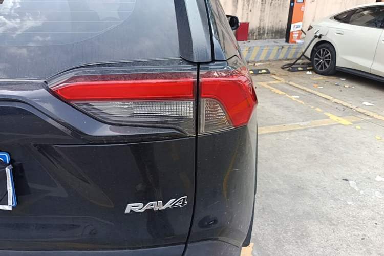 Used Toyota RAV4 2023 2.0L CVT Two-Wheel Drive Fashion Plus Edition Right Rear Taillight