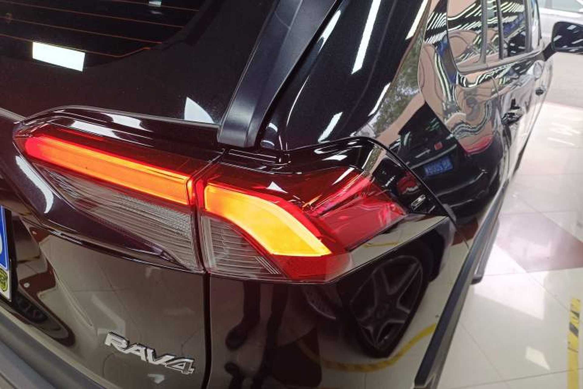 Used Toyota RAV4 2023 2.0L CVT Two-Wheel Drive Fashion Plus Edition Right Rear Taillight
