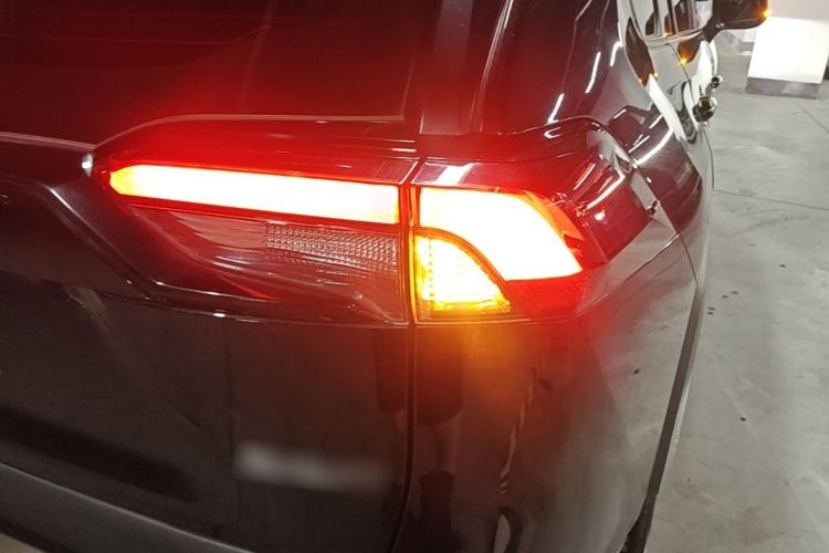 Used Toyota RAV4 2023 2.0L CVT Two-Wheel Drive Fashion Plus Edition Right Rear Taillight