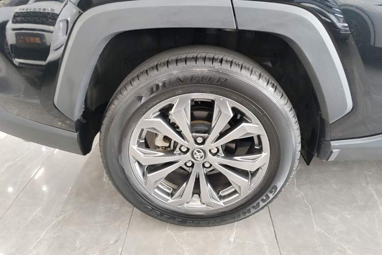 Used Toyota RAV4 2023 2.0L CVT Two-Wheel Drive Fashion Plus Edition Right Rear Wheel Hub