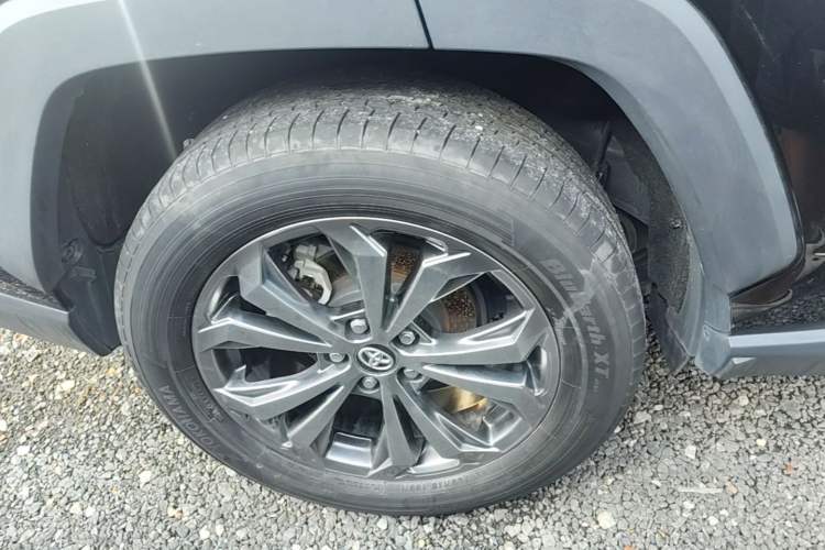 Used Toyota RAV4 2023 2.0L CVT Two-Wheel Drive Fashion Plus Edition Right Rear Wheel Hub