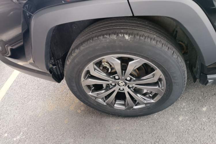 Used Toyota RAV4 2023 Dual-Motor 2.5L E-CVT Two-Wheel Drive Elite Edition Right Rear Wheel Hub
