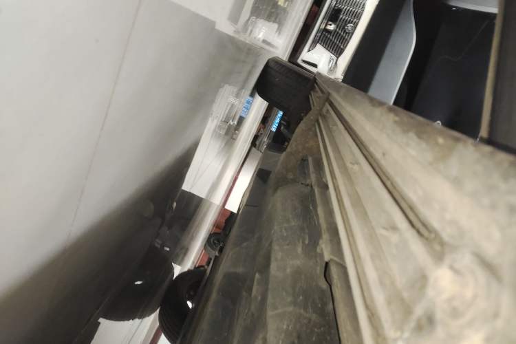 Used Toyota RAV4 2023 2.0L CVT Two-Wheel Drive Fashion Plus Edition Right Side Sill