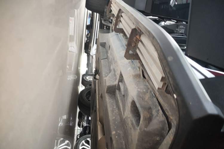 Used Toyota RAV4 2023 2.0L CVT Two-Wheel Drive Fashion Plus Edition Right Side Sill