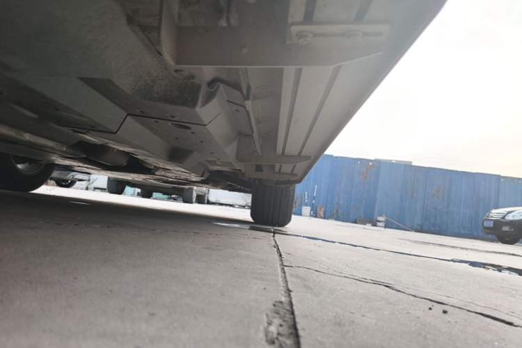 Used Toyota RAV4 2023 2.0L CVT Two-Wheel Drive Urban Edition Right Side Sill