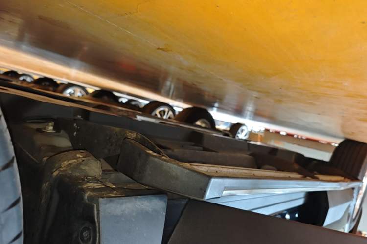 Used Toyota RAV4 2023 2.0L CVT Two-Wheel Drive Urban Edition Right Side Sill