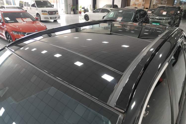 Used Toyota RAV4 2023 2.0L CVT Two-Wheel Drive Fashion Plus Edition Roof