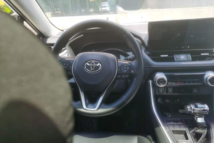 Used Toyota RAV4 2023 Dual-Engine 2.5L E-CVT Two-Wheel Drive Elite Plus Edition Steering Wheel