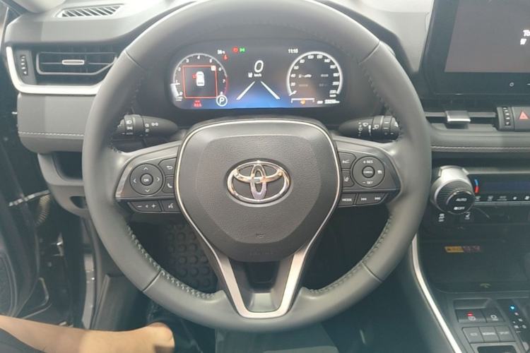 Used Toyota RAV4 2023 2.0L CVT Two-Wheel Drive Fashion Plus Edition Steering Wheel