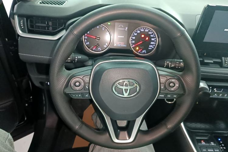 Used Toyota RAV4 2023 2.0L CVT Two-Wheel Drive Urban Edition Steering Wheel
