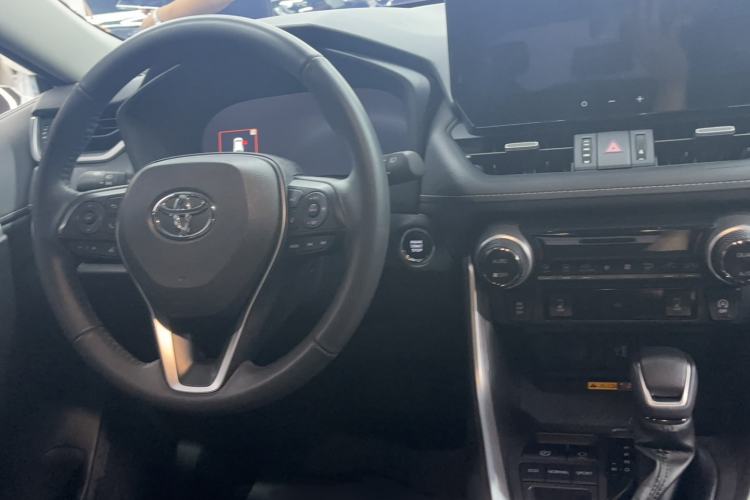 Used Toyota RAV4 2023 2.0L CVT Two-Wheel Drive Fashion Plus Edition Steering Wheel